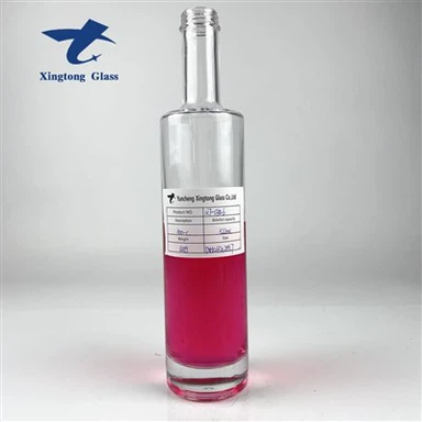 Boca votke s čepom s ručnim navojem